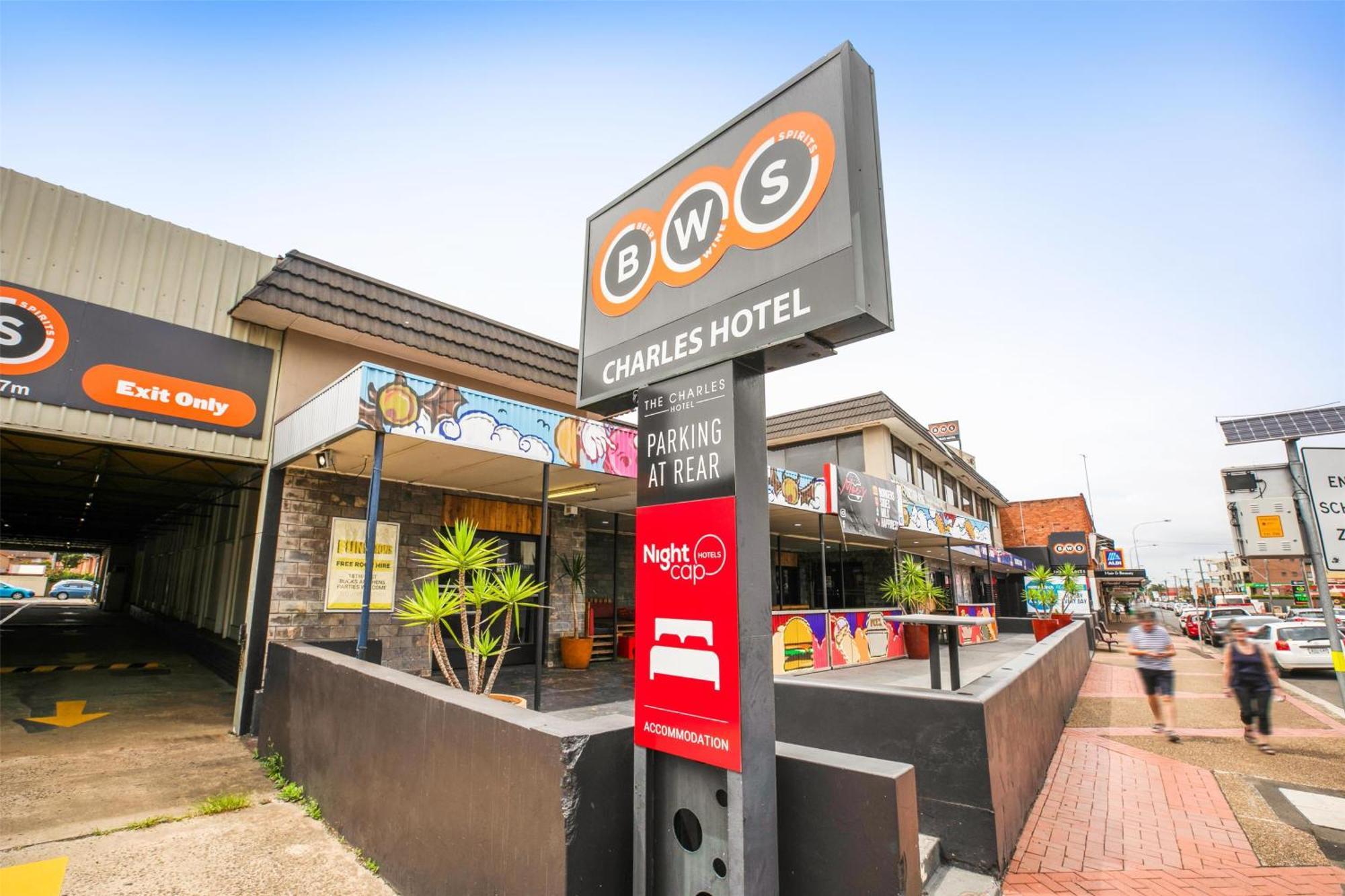 Nightcap At The Charles Hotel Wollongong Exterior foto