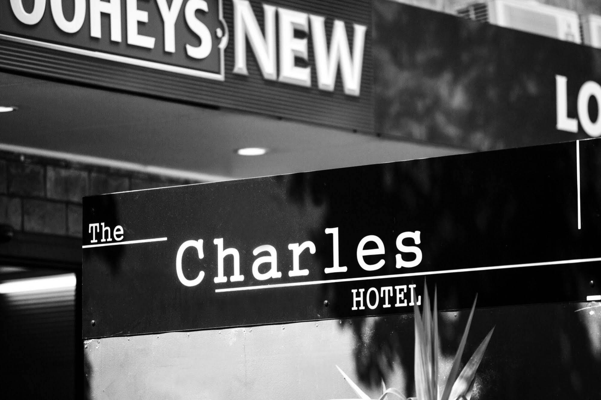 Nightcap At The Charles Hotel Wollongong Exterior foto